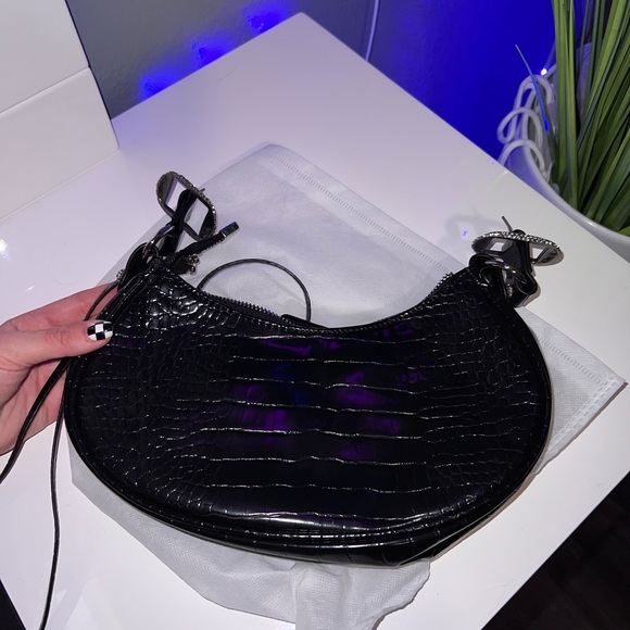 Purse - Picture 2 of 5